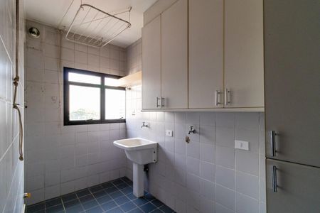 Apartamento à venda com 189m², 3 quartos e 3 vagas Apartamento à venda com 189m², 3 quartos e 3 vagasÁrea de Serviço