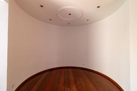 Apartamento à venda com 189m², 3 quartos e 3 vagas Apartamento à venda com 189m², 3 quartos e 3 vagasCopa