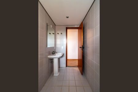 Apartamento à venda com 189m², 3 quartos e 3 vagas Apartamento à venda com 189m², 3 quartos e 3 vagasBanheiro