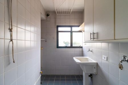 Apartamento à venda com 189m², 3 quartos e 3 vagas Apartamento à venda com 189m², 3 quartos e 3 vagasÁrea de Serviço