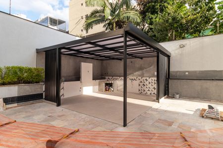 Apartamento à venda com 189m², 3 quartos e 3 vagas Apartamento à venda com 189m², 3 quartos e 3 vagasÁrea comum - Churrasqueira