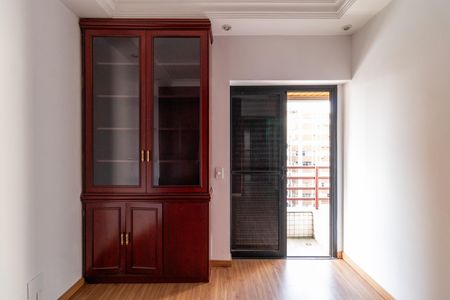 Apartamento à venda com 189m², 3 quartos e 3 vagas Apartamento à venda com 189m², 3 quartos e 3 vagasQuarto