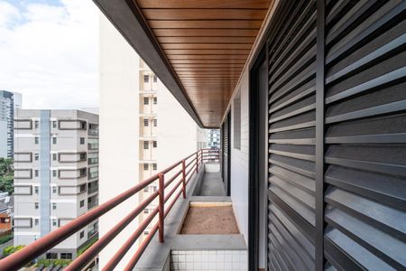 Apartamento à venda com 189m², 3 quartos e 3 vagas Apartamento à venda com 189m², 3 quartos e 3 vagasVaranda do Quarto