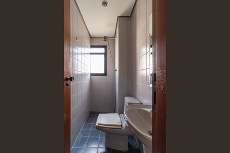 Apartamento à venda com 189m², 3 quartos e 3 vagas Apartamento à venda com 189m², 3 quartos e 3 vagasBanheiro de serviço