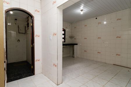 Casa à venda com 249m², 3 quartos e 2 vagas Casa à venda com 249m², 3 quartos e 2 vagasBanheiro 2