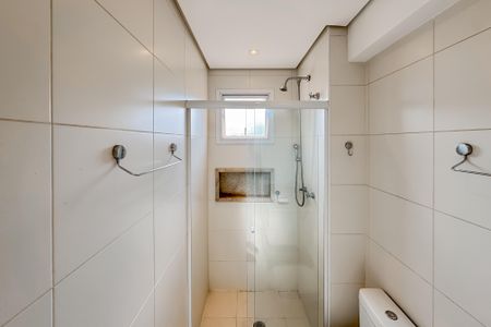 Apartamento à venda com 149m², 3 quartos e 3 vagas Apartamento à venda com 149m², 3 quartos e 3 vagasBanheiro da Suíte 1