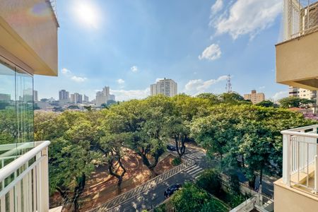 Apartamento à venda com 149m², 3 quartos e 3 vagas Apartamento à venda com 149m², 3 quartos e 3 vagasVista da Suíte 1