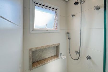 Apartamento à venda com 149m², 3 quartos e 3 vagas Apartamento à venda com 149m², 3 quartos e 3 vagasBanheiro da Suíte 1