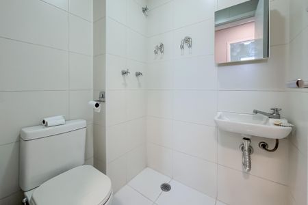 Apartamento à venda com 149m², 3 quartos e 3 vagas Apartamento à venda com 149m², 3 quartos e 3 vagasBanheiro de Serviço