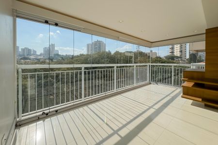 Apartamento à venda com 149m², 3 quartos e 3 vagas Apartamento à venda com 149m², 3 quartos e 3 vagasVaranda da Sala