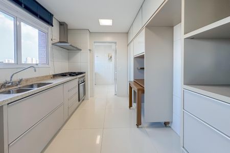 Apartamento à venda com 149m², 3 quartos e 3 vagas Apartamento à venda com 149m², 3 quartos e 3 vagasCozinha