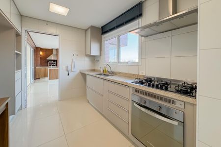 Apartamento à venda com 149m², 3 quartos e 3 vagas Apartamento à venda com 149m², 3 quartos e 3 vagasCozinha