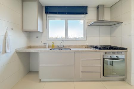 Apartamento à venda com 149m², 3 quartos e 3 vagas Apartamento à venda com 149m², 3 quartos e 3 vagasCozinha