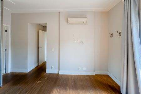 Apartamento à venda com 149m², 3 quartos e 3 vagas Apartamento à venda com 149m², 3 quartos e 3 vagasSuíte 3