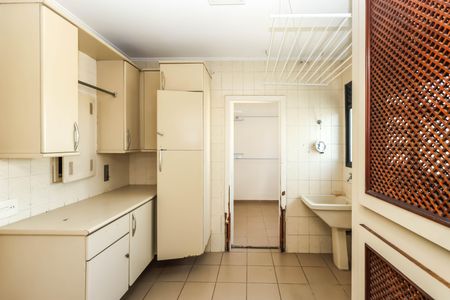 Apartamento à venda com 177m², 3 quartos e 3 vagas Apartamento à venda com 177m², 3 quartos e 3 vagasCozinha