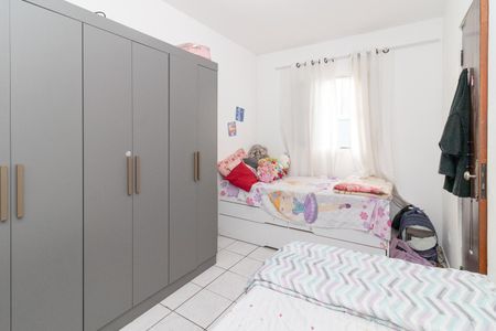 Casa de condomínio à venda com 74m², 2 quartos e 1 vagaQuarto 1