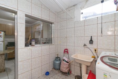 Casa de condomínio à venda com 74m², 2 quartos e 1 vagaÁrea de Serviço