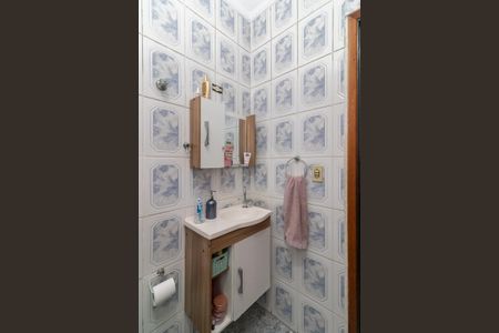 Casa de condomínio à venda com 74m², 2 quartos e 1 vagaBanheiro