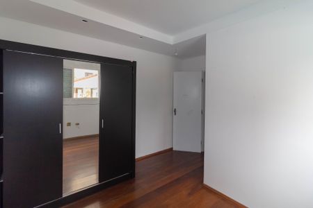 Apartamento à venda com 115m², 3 quartos e 2 vagasSuíte 2