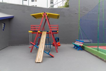 Apartamento à venda com 115m², 3 quartos e 2 vagasÁrea comum - Playground