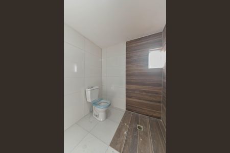 Casa à venda com 250m², 4 quartos e 9 vagasBanheiro da Suíte 1