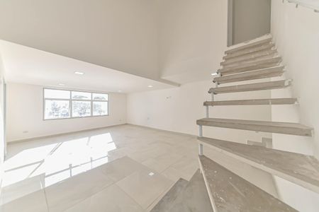 Casa à venda com 250m², 4 quartos e 9 vagasSala