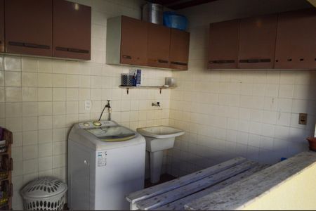 Casa de condomínio para alugar com 153m², 3 quartos e 1 vagaÁrea de Serviço