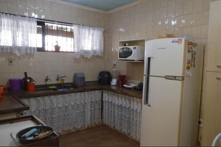 Casa de condomínio para alugar com 153m², 3 quartos e 1 vagaCozinha