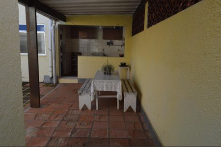 Casa de condomínio para alugar com 153m², 3 quartos e 1 vagaChurrasqueira