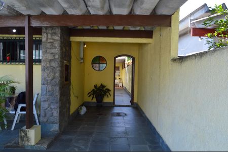 Casa de condomínio para alugar com 153m², 3 quartos e 1 vagaGaragem