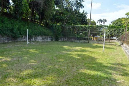 Casa de condomínio para alugar com 153m², 3 quartos e 1 vagaCampo de Futebol