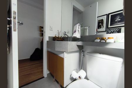 Apartamento à venda com 45m², 2 quartos e 1 vaga Apartamento à venda com 45m², 2 quartos e 1 vagaBanheiro Social