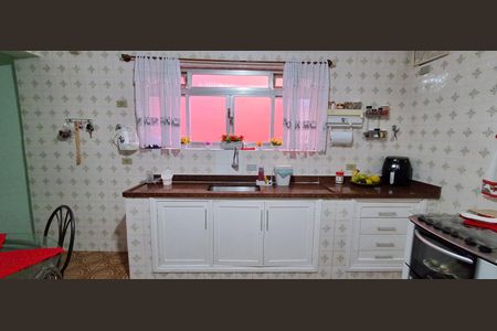 Casa à venda com 134m², 3 quartos e 3 vagas Casa à venda com 134m², 3 quartos e 3 vagasCozinha