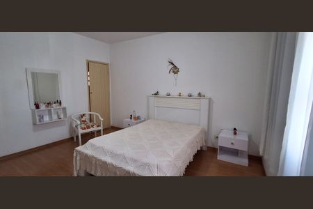 Casa à venda com 134m², 3 quartos e 3 vagas Casa à venda com 134m², 3 quartos e 3 vagasSuíte