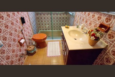 Casa à venda com 134m², 3 quartos e 3 vagas Casa à venda com 134m², 3 quartos e 3 vagasBanheiro Social