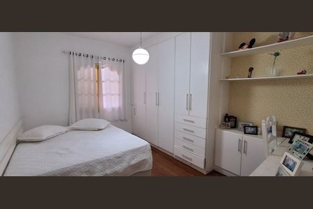 Casa à venda com 134m², 3 quartos e 3 vagas Casa à venda com 134m², 3 quartos e 3 vagasQuarto 1