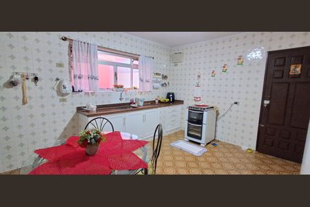 Casa à venda com 134m², 3 quartos e 3 vagas Casa à venda com 134m², 3 quartos e 3 vagasCozinha