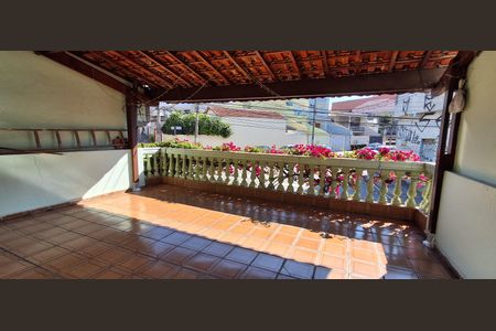 Casa à venda com 134m², 3 quartos e 3 vagas Casa à venda com 134m², 3 quartos e 3 vagasVaranda Quarto 2