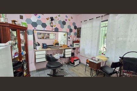 Casa à venda com 134m², 3 quartos e 3 vagas Casa à venda com 134m², 3 quartos e 3 vagasSalão