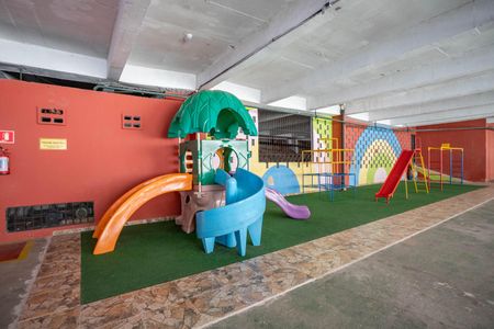 Apartamento à venda com 59m², 2 quartos e 1 vaga Apartamento à venda com 59m², 2 quartos e 1 vagaÁrea comum - Playground