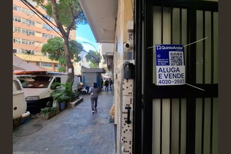 Apartamento à venda com 35m², 1 quarto e sem vaga Apartamento à venda com 35m², 1 quarto e sem vagaPlaca