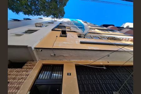 Apartamento à venda com 35m², 1 quarto e sem vaga Apartamento à venda com 35m², 1 quarto e sem vagaFachada