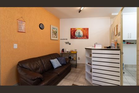 Casa à venda com 328m², 4 quartos e 8 vagasQuarto de Serviço