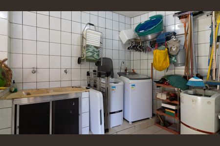 Casa à venda com 328m², 4 quartos e 8 vagasÁrea de Serviço