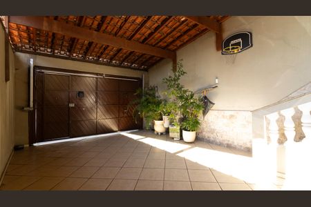 Casa à venda com 328m², 4 quartos e 8 vagasGaragem