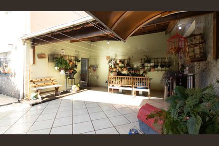 Casa à venda com 328m², 4 quartos e 8 vagasÁrea de Serviço