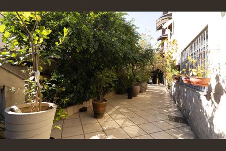 Casa à venda com 328m², 4 quartos e 8 vagasÁrea comum