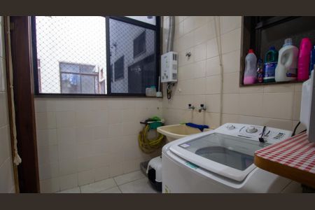Apartamento à venda com 115m², 4 quartos e 2 vagasCozinha e Área de Serviço