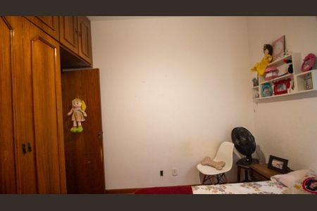 Apartamento à venda com 115m², 4 quartos e 2 vagasQuarto 2