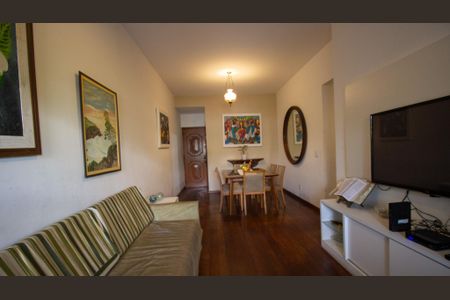 Apartamento à venda com 115m², 4 quartos e 2 vagasSala